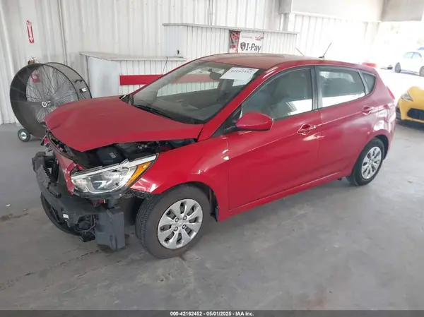 KMHCT5AE2HU342254 2017 HYUNDAI ACCENT - Image 2