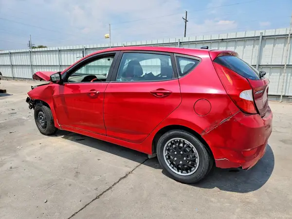 KMHCT5AE2HU344019 2017 HYUNDAI ACCENT - Image 2