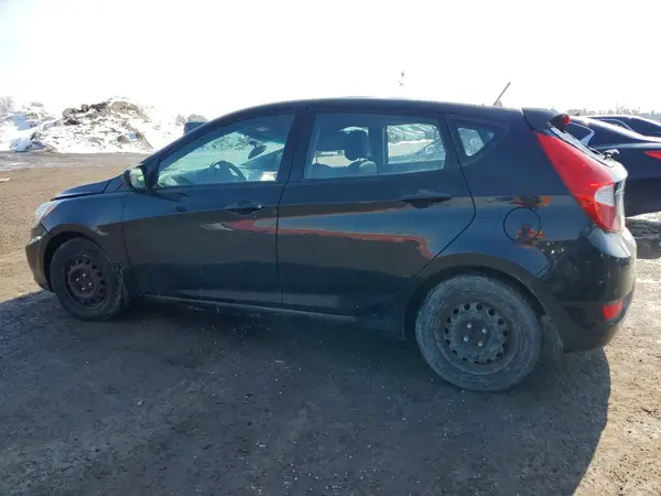 KMHCT5AE2HU349141 2017 HYUNDAI ACCENT - Image 2