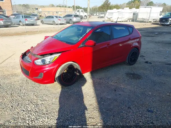 KMHCT5AE2HU350323 2017 HYUNDAI ACCENT - Image 2