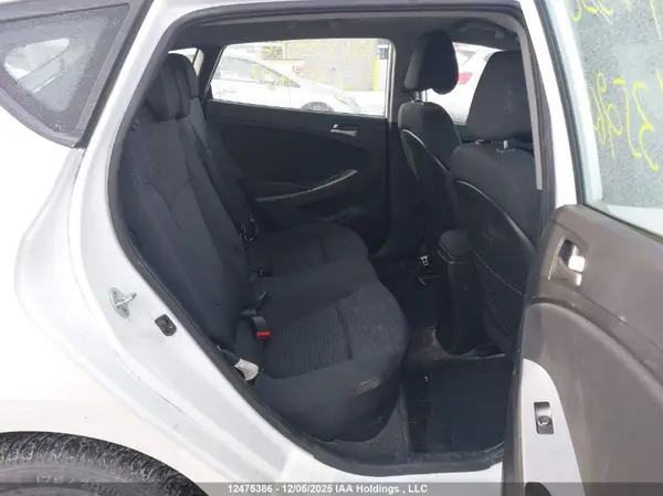 KMHCT5AE2HU352637 2017 HYUNDAI ACCENT - Image 8
