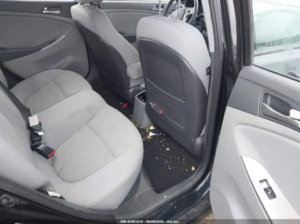 KMHCT5AE2HU355991 2017 HYUNDAI ACCENT - Image 8