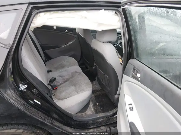KMHCT5AE2HU363153 2017 HYUNDAI ACCENT - Image 8