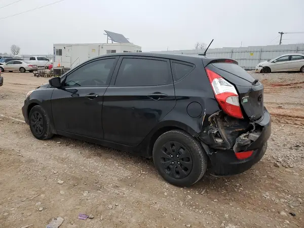 KMHCT5AE2HU364075 2017 HYUNDAI ACCENT - Image 2