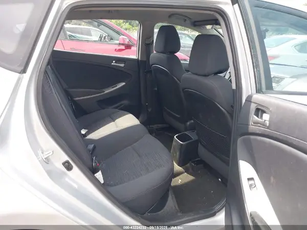 KMHCT5AE3GU250018 2016 HYUNDAI ACCENT - Image 8
