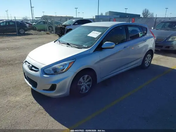KMHCT5AE3GU252593 2016 HYUNDAI ACCENT - Image 2