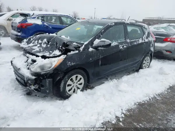 KMHCT5AE3GU257017 2016 HYUNDAI ACCENT - Image 2