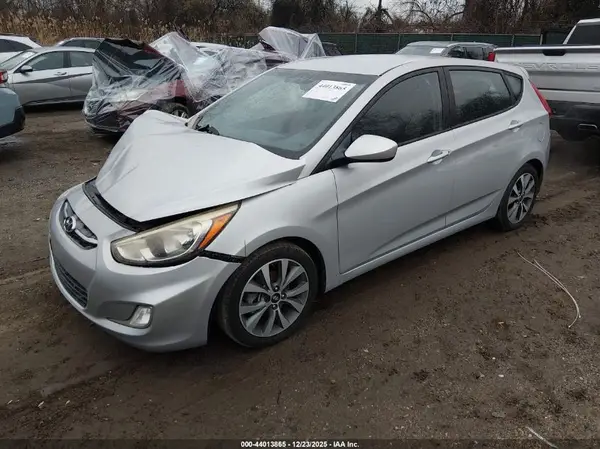 KMHCT5AE3GU258779 2016 HYUNDAI ACCENT - Image 2