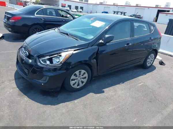 KMHCT5AE3GU267367 2016 HYUNDAI ACCENT - Image 2