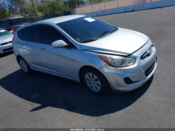 KMHCT5AE3GU268809 2016 HYUNDAI ACCENT - Image 1