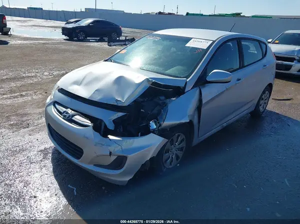 KMHCT5AE3GU274027 2016 HYUNDAI ACCENT - Image 2