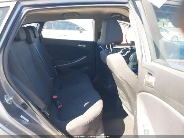 KMHCT5AE3GU280622 2016 HYUNDAI ACCENT - Image 8