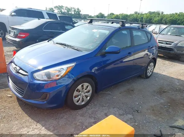 KMHCT5AE3GU283326 2016 HYUNDAI ACCENT - Image 2