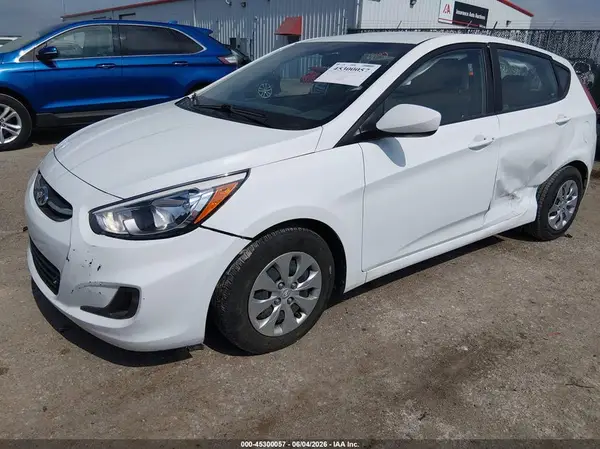 KMHCT5AE3GU285979 2016 HYUNDAI ACCENT - Image 2
