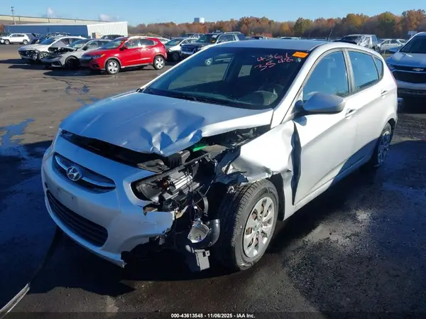 KMHCT5AE3HU301406 2017 HYUNDAI ACCENT - Image 2