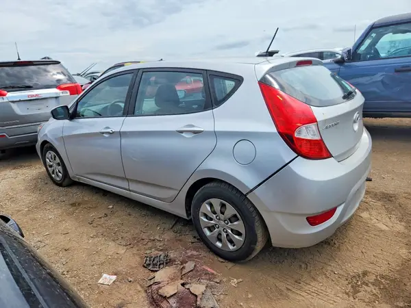 KMHCT5AE3HU301972 2017 HYUNDAI ACCENT - Image 2