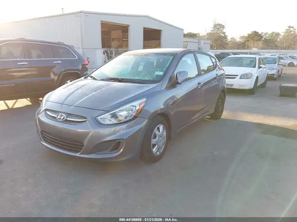 KMHCT5AE3HU306590 2017 HYUNDAI ACCENT - Image 2