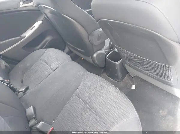 KMHCT5AE3HU315659 2017 HYUNDAI ACCENT - Image 8