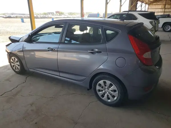 KMHCT5AE3HU318030 2017 HYUNDAI ACCENT - Image 2
