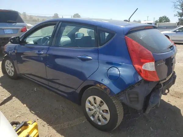 KMHCT5AE3HU321882 2017 HYUNDAI ACCENT - Image 2