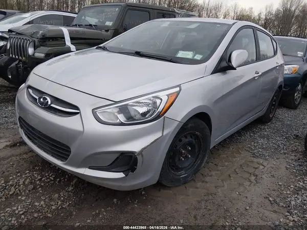 KMHCT5AE3HU325379 2017 HYUNDAI ACCENT - Image 2