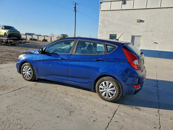 KMHCT5AE3HU325463 2017 HYUNDAI ACCENT - Image 2