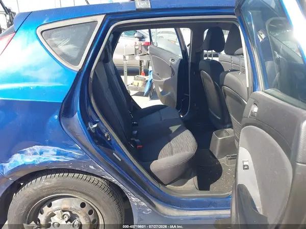 KMHCT5AE3HU331439 2017 HYUNDAI ACCENT - Image 8