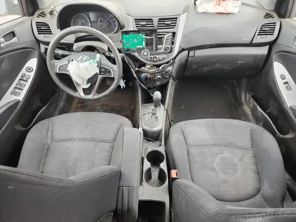KMHCT5AE3HU335409 2017 HYUNDAI ACCENT - Image 8