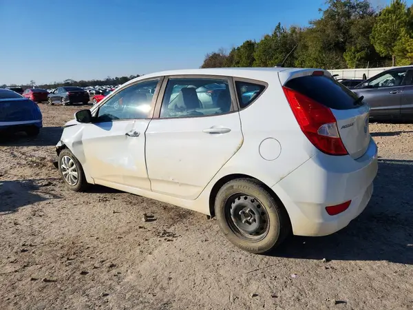 KMHCT5AE3HU336723 2017 HYUNDAI ACCENT - Image 2