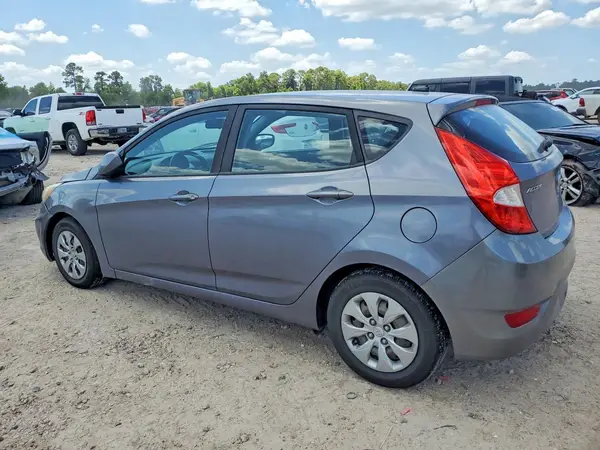 KMHCT5AE3HU338472 2017 HYUNDAI ACCENT - Image 2