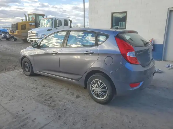 KMHCT5AE3HU346555 2017 HYUNDAI ACCENT - Image 2