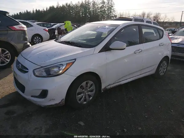 KMHCT5AE3HU347883 2017 HYUNDAI ACCENT - Image 2