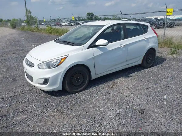 KMHCT5AE3HU353053 2017 HYUNDAI ACCENT - Image 2