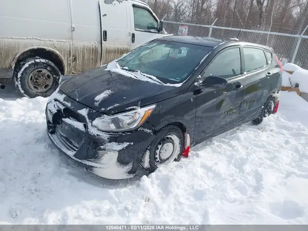 KMHCT5AE3HU357488 2017 HYUNDAI ACCENT - Image 2