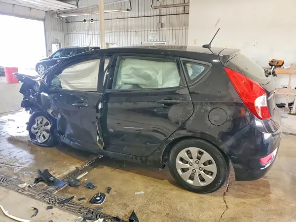 KMHCT5AE3HU359306 2017 HYUNDAI ACCENT - Image 2