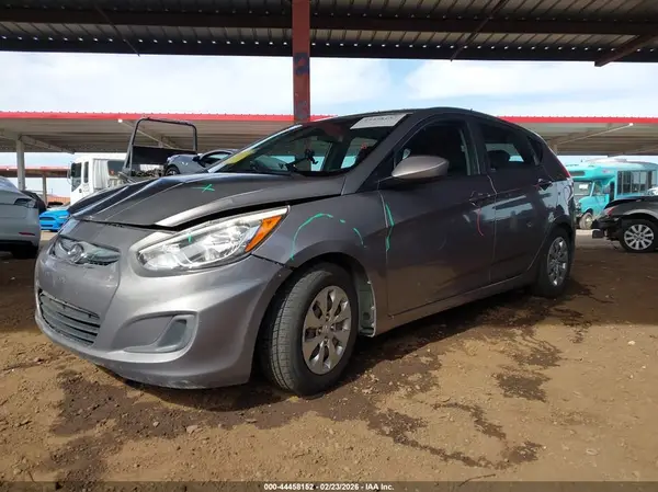 KMHCT5AE3HU360102 2017 HYUNDAI ACCENT - Image 2