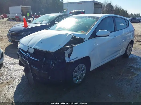 KMHCT5AE4GU236936 2016 HYUNDAI ACCENT - Image 2