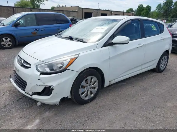 KMHCT5AE4GU247127 2016 HYUNDAI ACCENT - Image 2
