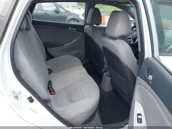 KMHCT5AE4GU247127 2016 HYUNDAI ACCENT - Image 8