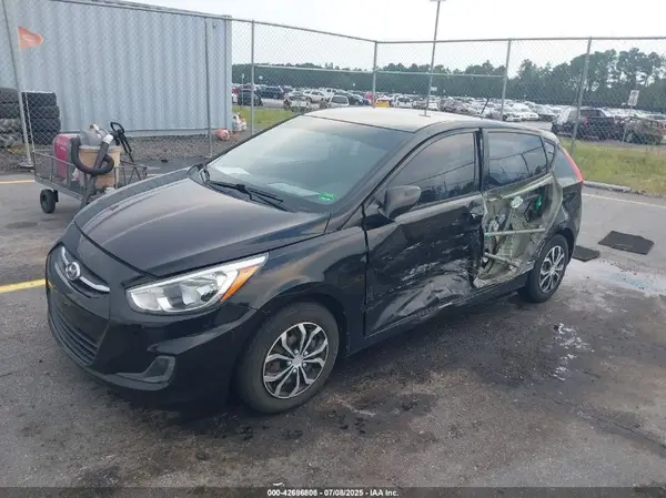 KMHCT5AE4GU251470 2016 HYUNDAI ACCENT - Image 2
