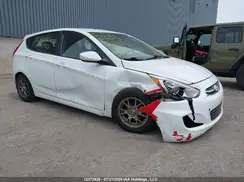 KMHCT5AE4GU252943 2016 HYUNDAI ACCENT