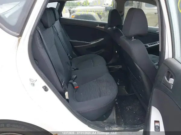 KMHCT5AE4GU252943 2016 HYUNDAI ACCENT - Image 8