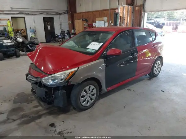 KMHCT5AE4GU255728 2016 HYUNDAI ACCENT - Image 2