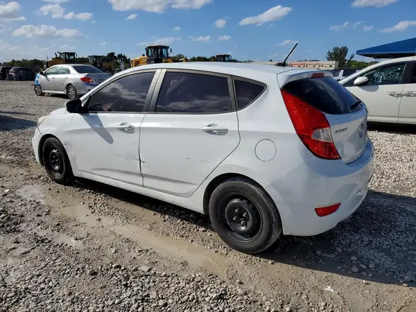 KMHCT5AE4GU270942 2016 HYUNDAI ACCENT - Image 2