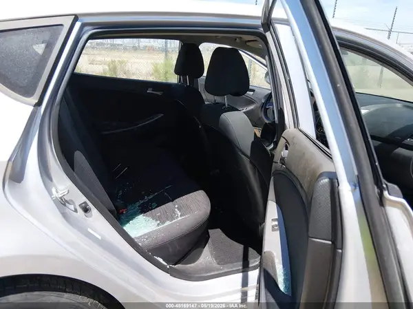 KMHCT5AE4GU283528 2016 HYUNDAI ACCENT - Image 8