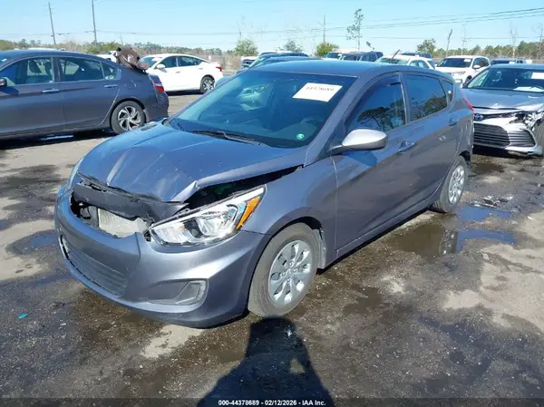 KMHCT5AE4HU301804 2017 HYUNDAI ACCENT - Image 2