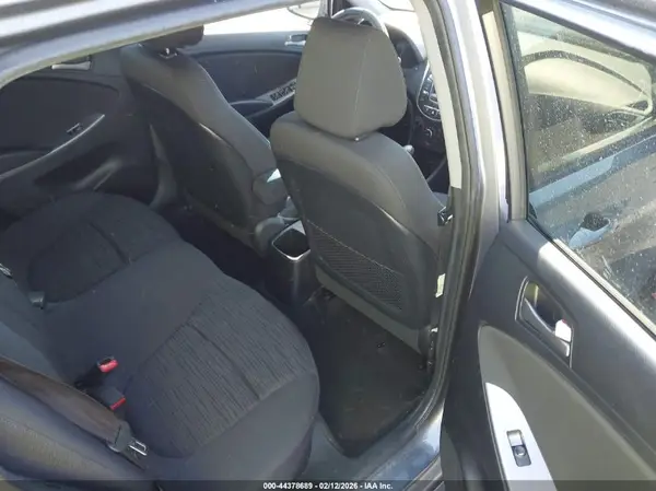 KMHCT5AE4HU301804 2017 HYUNDAI ACCENT - Image 8