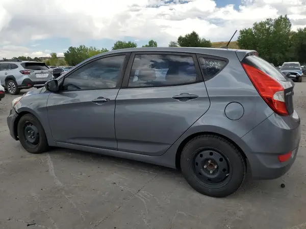 KMHCT5AE4HU302046 2017 HYUNDAI ACCENT - Image 2