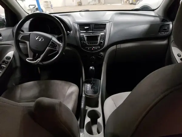 KMHCT5AE4HU307733 2017 HYUNDAI ACCENT - Image 8