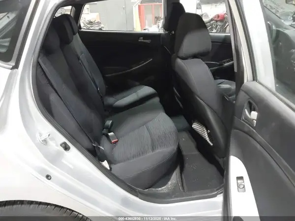KMHCT5AE4HU310759 2017 HYUNDAI ACCENT - Image 8
